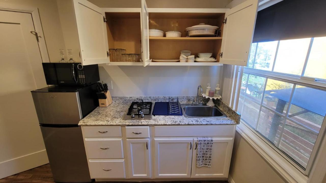 Adorable Modern Guesthouse With Full Kitchen Лос-Анджелес Экстерьер фото